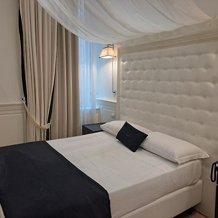 Hotel dei Quiriti Suite Roma Esterno foto